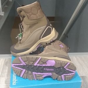 Columbia winter boots NWT